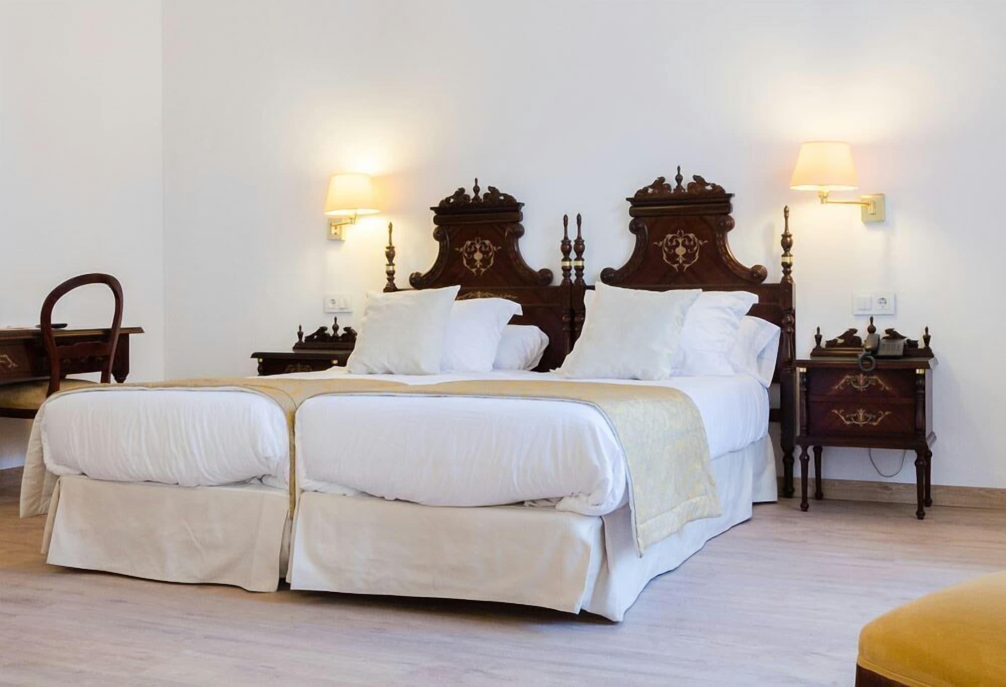 Born Hotell 4*