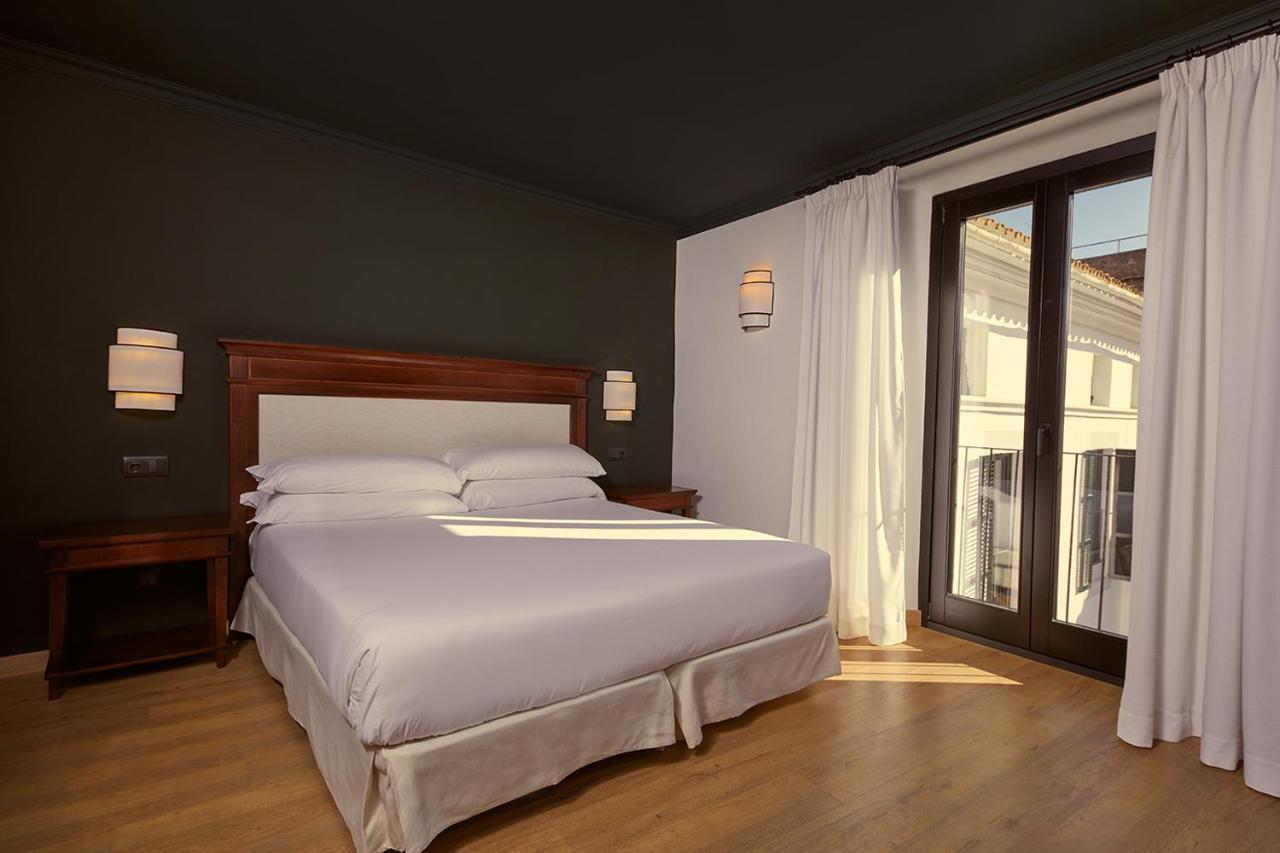 Born Hotell 4*